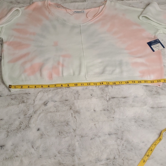 Tie Dye Sweater - Picture 4 of 11